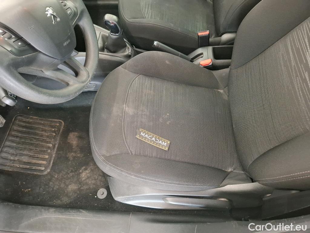  Peugeot  208  Affaire Premium Pack 1.5 HDi 100CV BVM5 E6dT #45