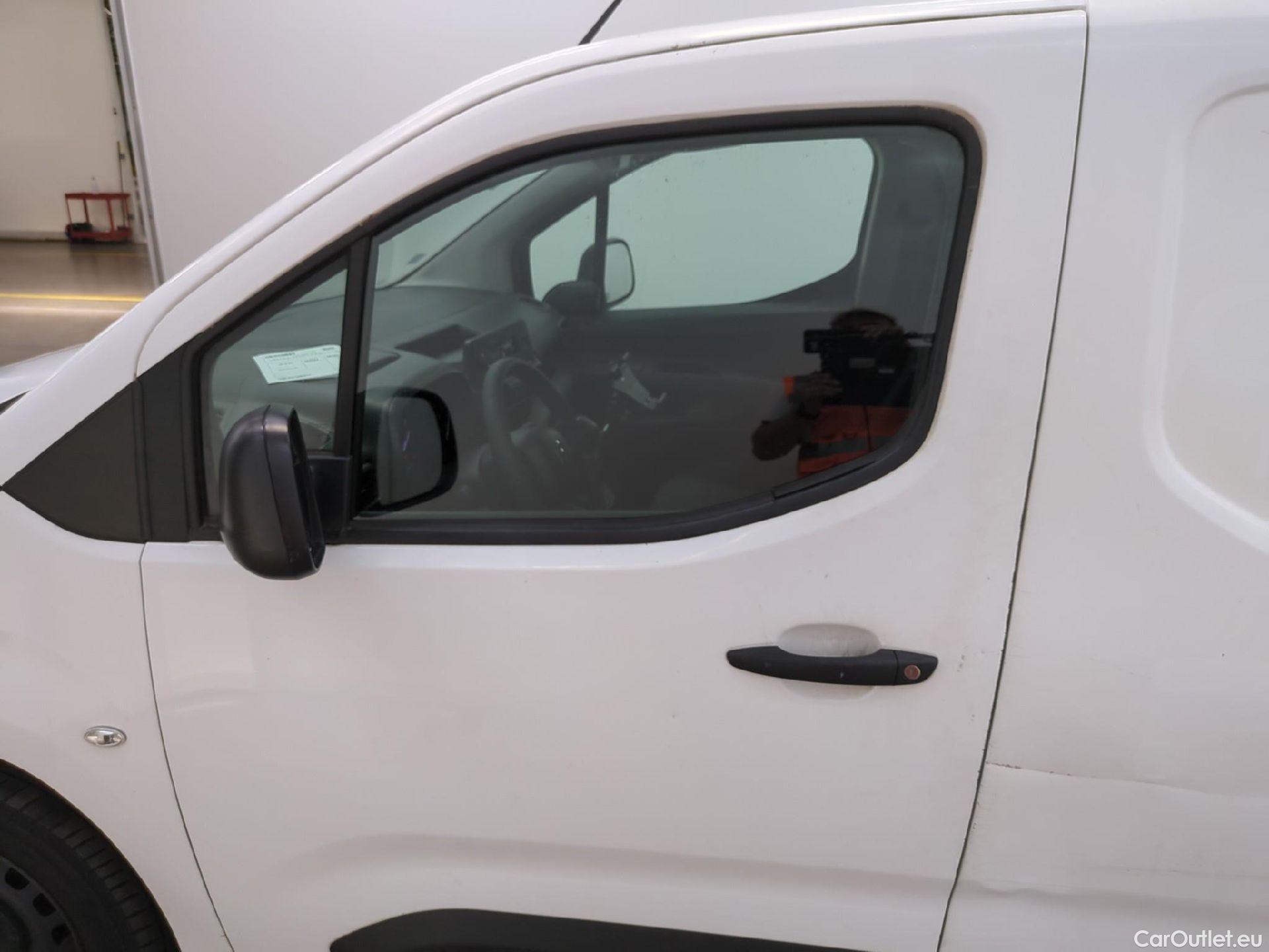  Citroen  Berlingo  Fourgon Club M 650 1.5 BlueHDi 75CV BVM5 E6dT #22