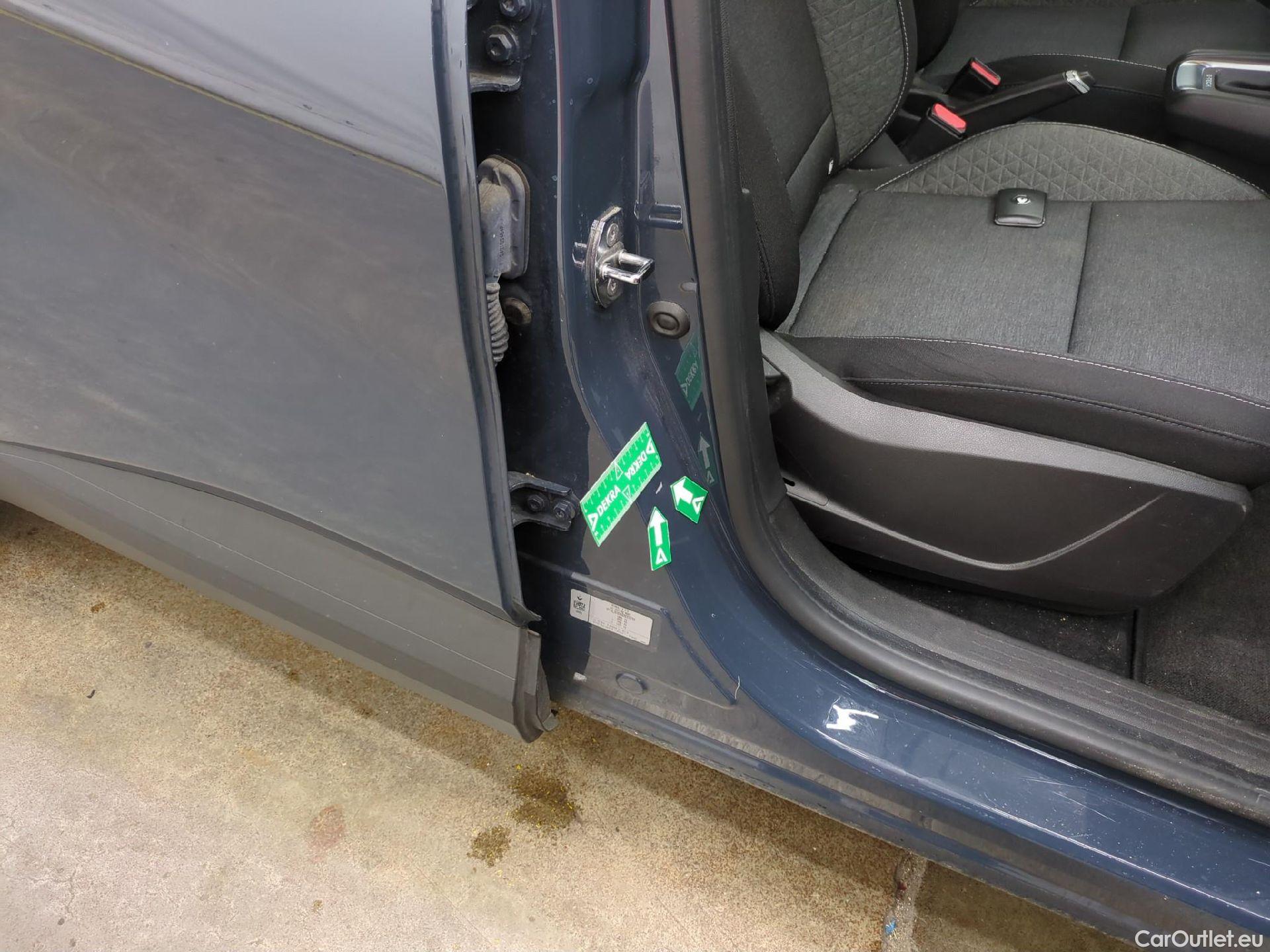  Renault  Captur  II Business 1.6 E-TECH Hybrid 145CV BVA6 E6d #51