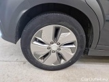  Hyundai  Konna HYUNDAI KONA / 2017 / 5P / SUV EV XPRIME+ 39 KWH #18