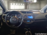  Toyota  Yaris TOYOTA  / 2017 / 5P / BERLINA 1.5 HYBRID BUSINESS #3