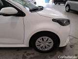  Toyota  Yaris TOYOTA  / 2020 / 5P / BERLINA HYBRID BUSINESS MY22 #46