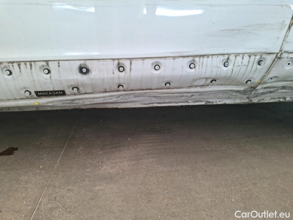  Renault  Trafic  III Fourgon L2H1 3T Confort 2.0 dCi 130CV BVM6 E6d #23