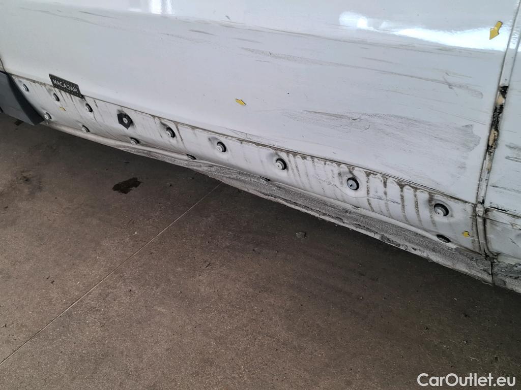  Renault  Trafic  III Fourgon L2H1 3T Confort 2.0 dCi 130CV BVM6 E6d #18