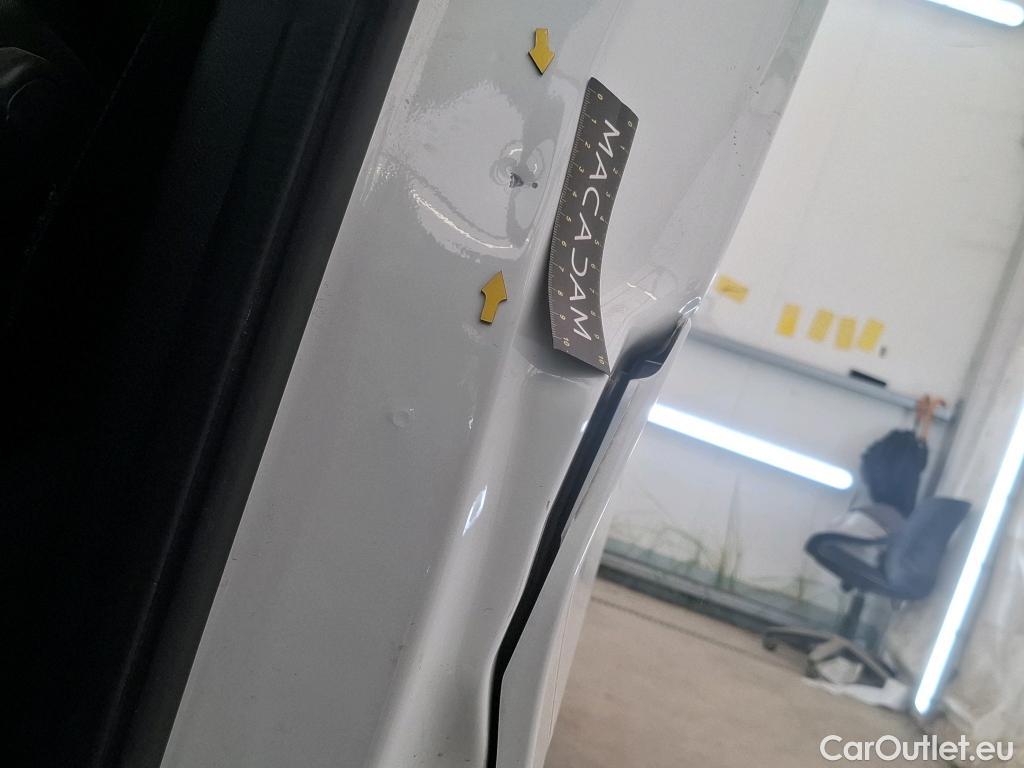  Renault  Trafic  III Fourgon L2H1 3T Confort 2.0 dCi 130CV BVM6 E6d #143