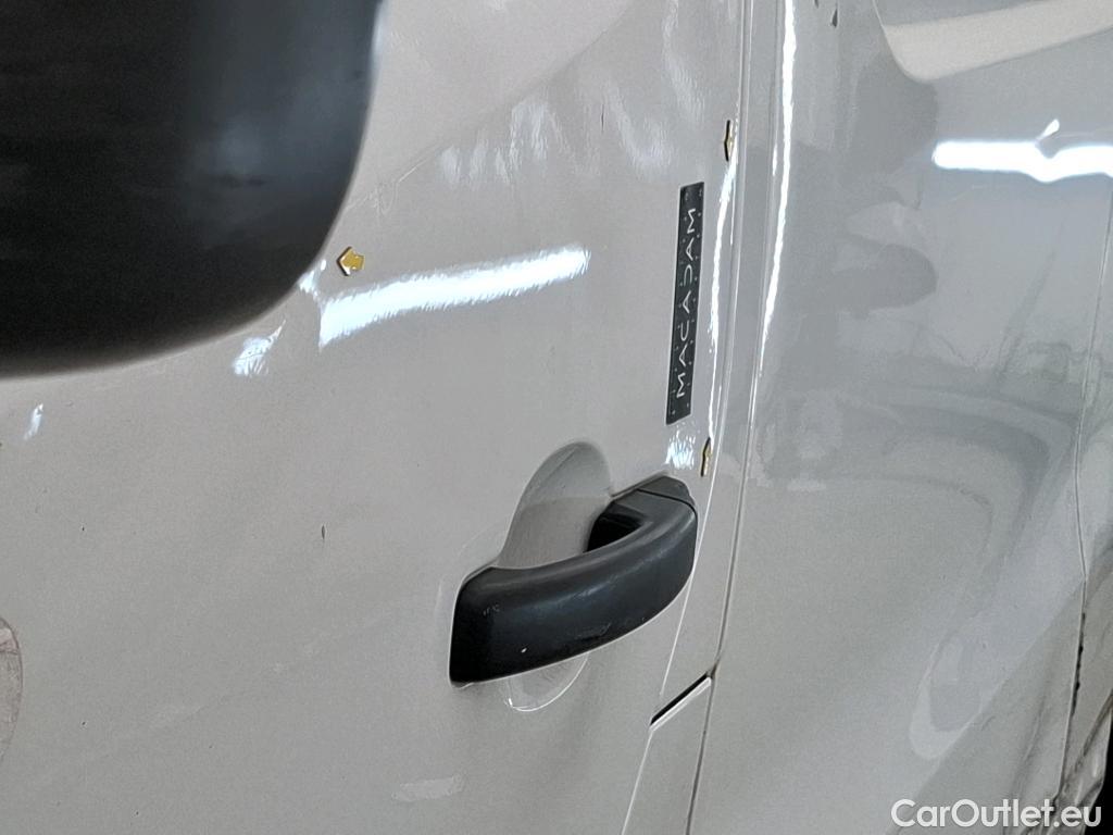  Renault  Trafic  III Fourgon L2H1 3T Confort 2.0 dCi 130CV BVM6 E6d #85