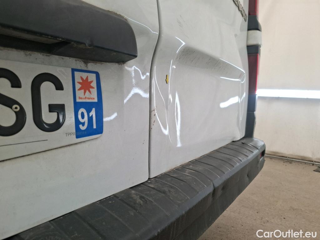  Renault  Trafic  III Fourgon L2H1 3T Confort 2.0 dCi 130CV BVM6 E6d #73