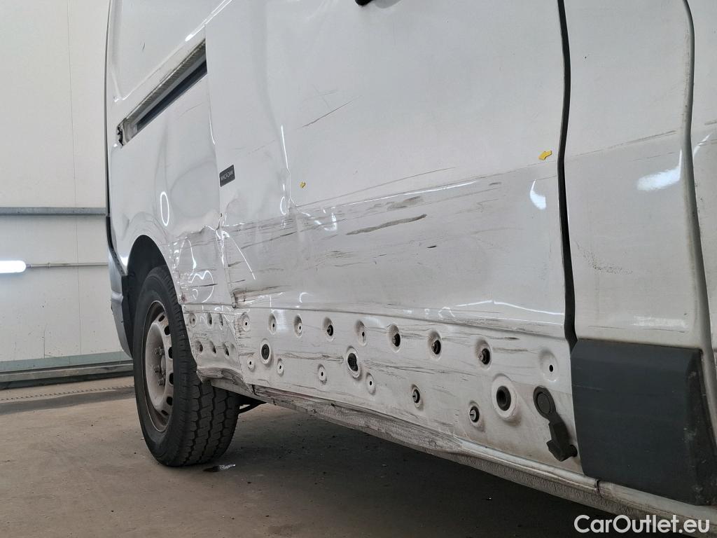  Renault  Trafic  III Fourgon L2H1 3T Confort 2.0 dCi 130CV BVM6 E6d #35