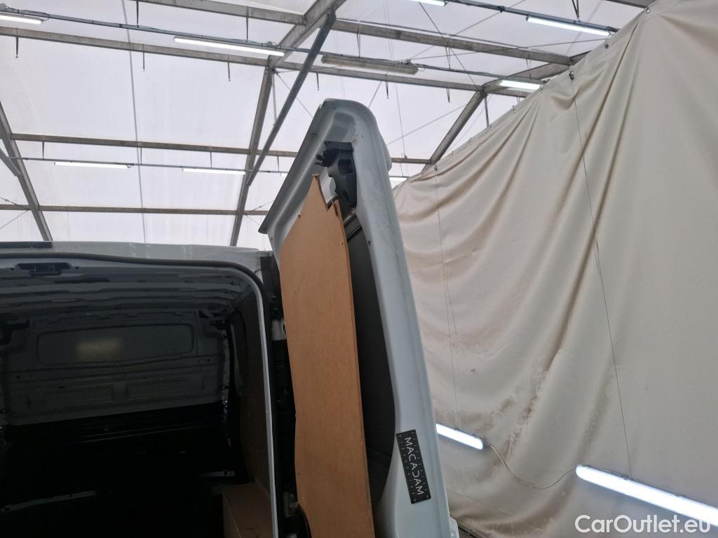  Renault  Trafic  III Fourgon L2H1 3T Confort 2.0 dCi 130CV BVM6 E6d #140