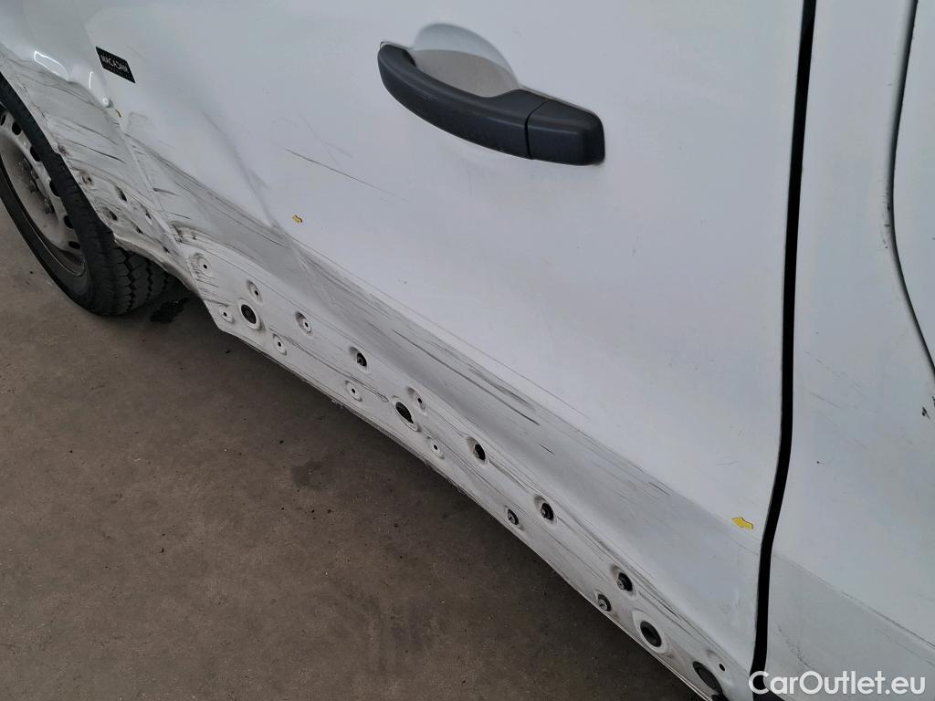  Renault  Trafic  III Fourgon L2H1 3T Confort 2.0 dCi 130CV BVM6 E6d #38