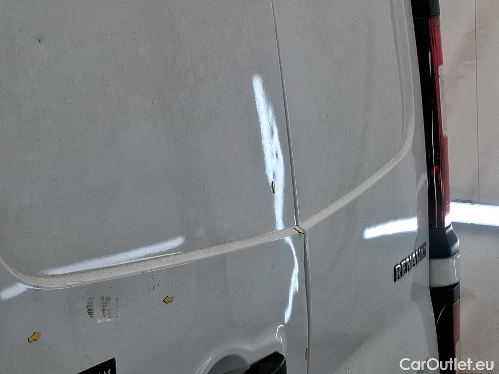  Renault  Trafic  III Fourgon L2H1 3T Confort 2.0 dCi 130CV BVM6 E6d #81