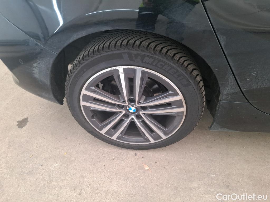  Bmw  Serie 1 BMW Série 1 / 2019 / 5P / Berline 1.5 116I Business Design #17