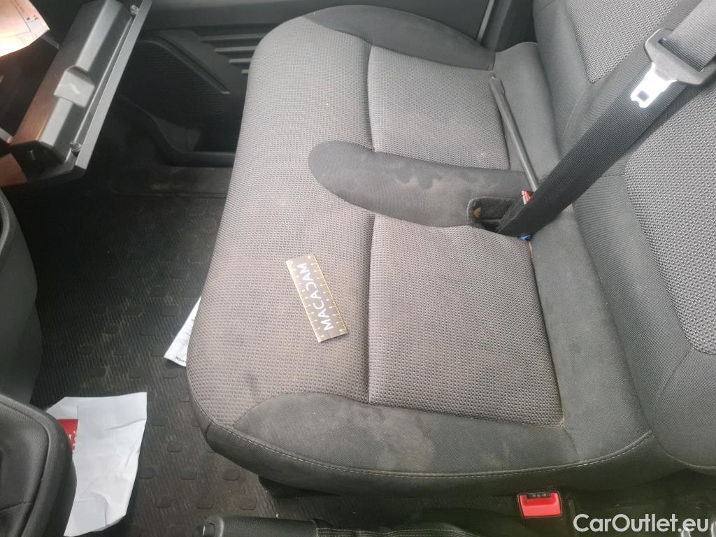 Renault  Trafic  III Fourgon L2H1 3T Confort 2.0 dCi 130CV BVM6 E6d #155