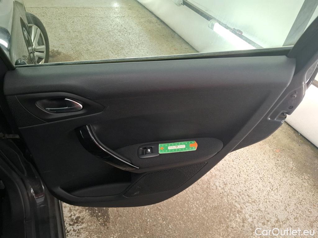  Peugeot  208  Allure Business 1.6 HDi 75CV BVM5 E6 #6