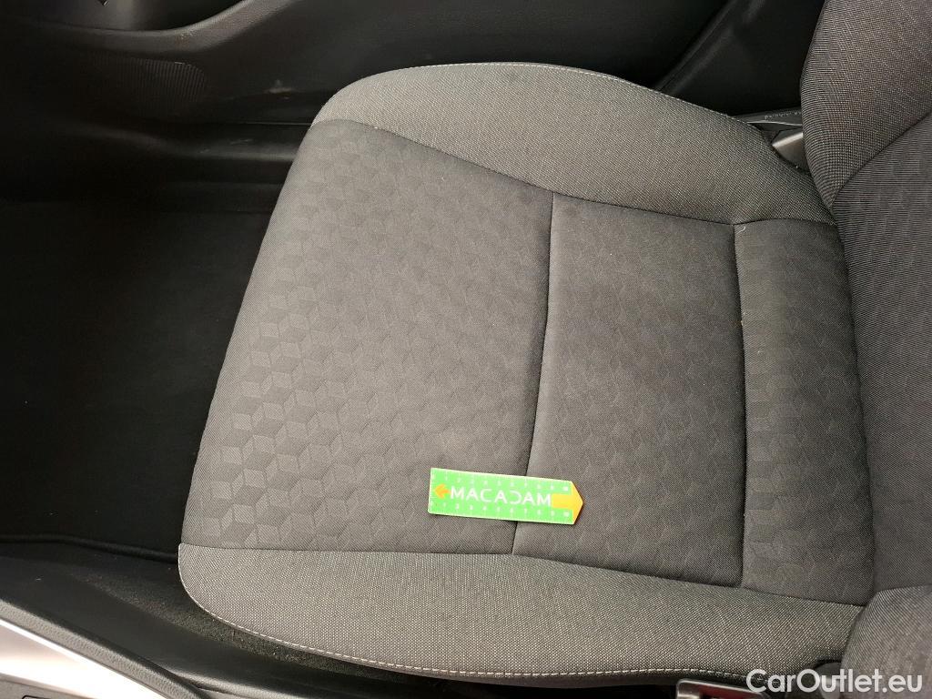  Toyota  Yaris TOYOTA  Hybride / 2019 / 5P / Berline Hybride 116h Dynamic Business Stage Acad #17