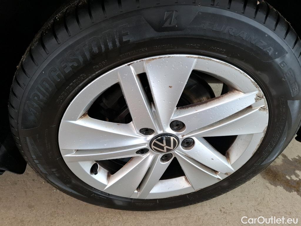  Volkswagen  Golf  VOLKSWAGEN SW / 2020 / 5P / Break 1.5 eTSI OPF 130 DSG7 Life Business #44