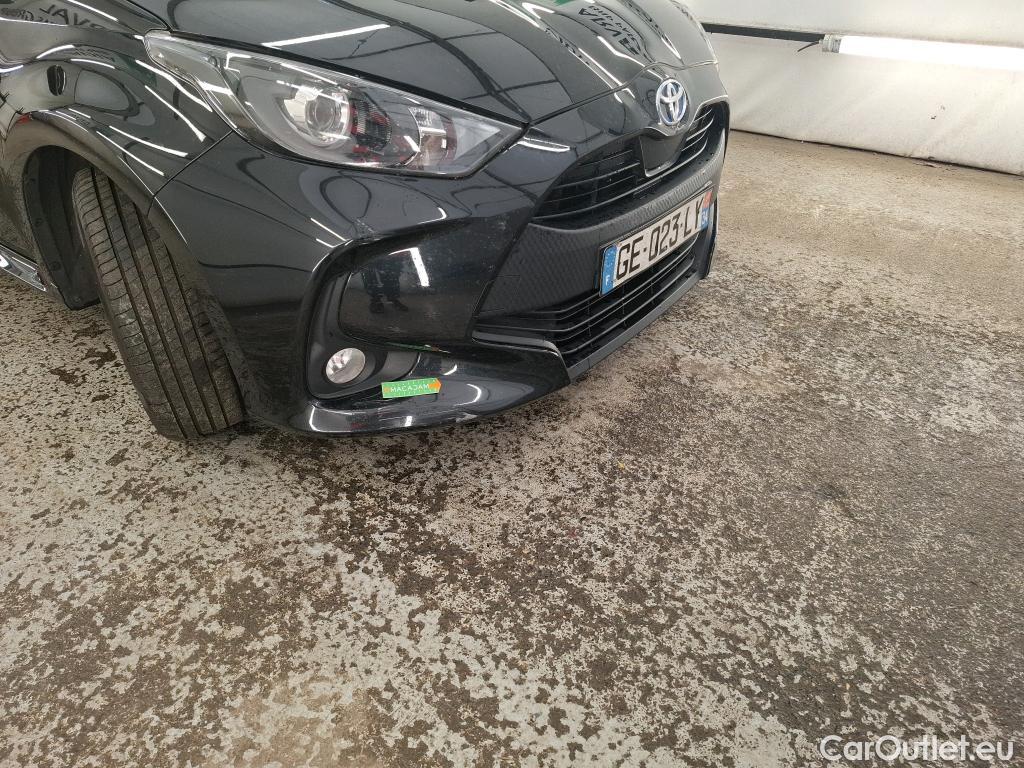  Toyota  Yaris TOYOTA  Hybride / 2019 / 5P / Berline Hybride 116h Dynamic Business Stage Acad #1