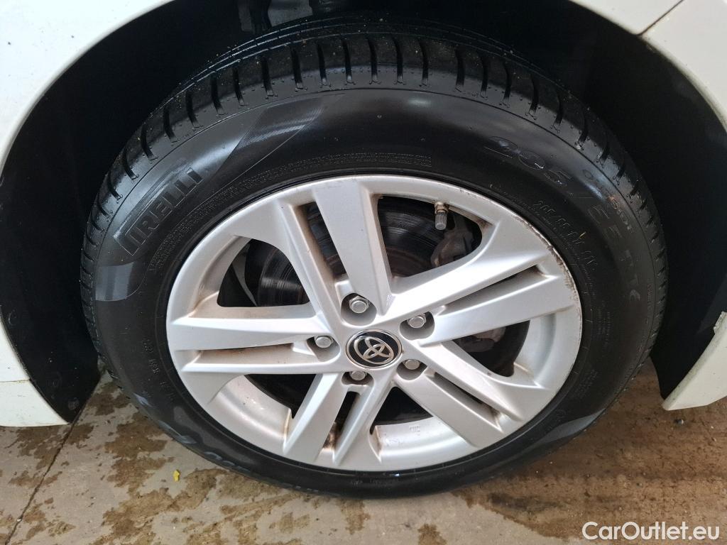  Toyota  Corolla TOYOTA  Touring Sports / 2018 / 5P / Break Hybride 122h Dynamic Business Stage Acad #18