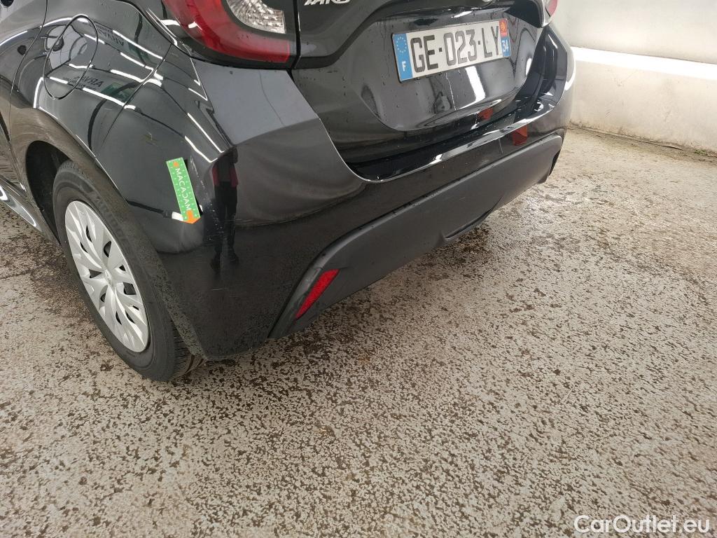  Toyota  Yaris TOYOTA  Hybride / 2019 / 5P / Berline Hybride 116h Dynamic Business Stage Acad #7
