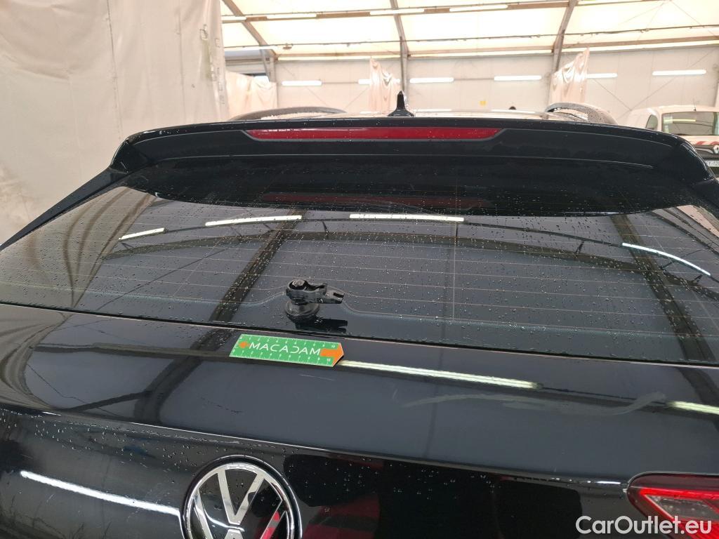  Volkswagen  Golf  VOLKSWAGEN SW / 2020 / 5P / Break 1.5 eTSI OPF 130 DSG7 Life Business #77