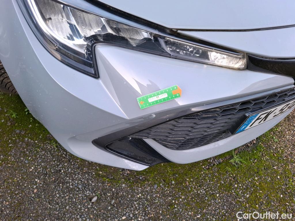  Toyota  Corolla TOYOTA  / 2018 / 5P / Berline Hybride 180h Dynamic Business #1