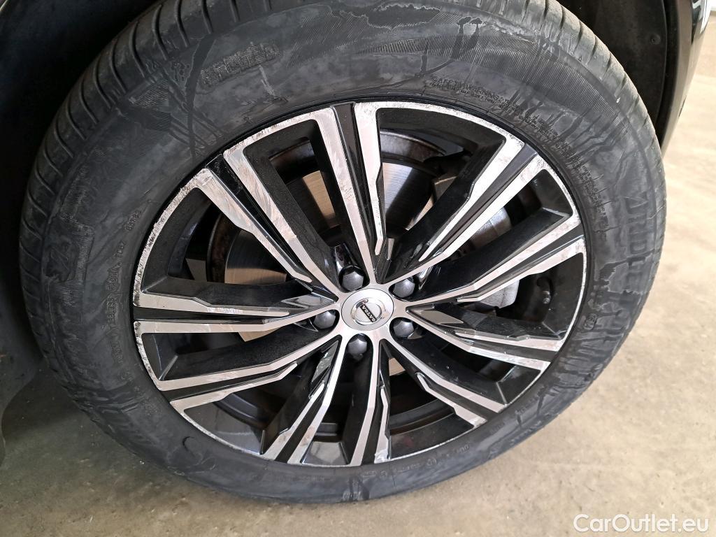  Volvo  XC60  Inscription Recharge Plug-In Hybrid AWD 2.0 255CV BVA8 #7