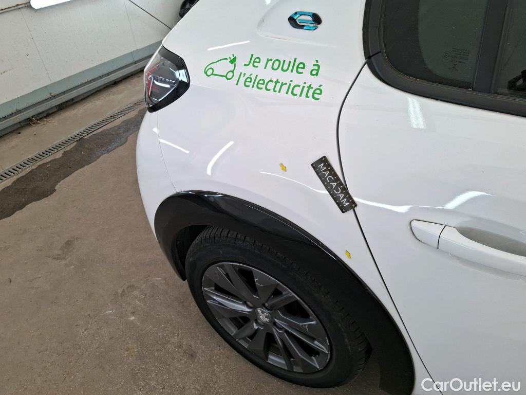  Peugeot  208  (e-) Active Business R 50kWh BVA / TRANSFO VP VF #24