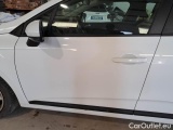  Renault  Clio RENAULT  / 2019 / 5P / BERLINA 1.0 TCE 66KW BUSINESS #74