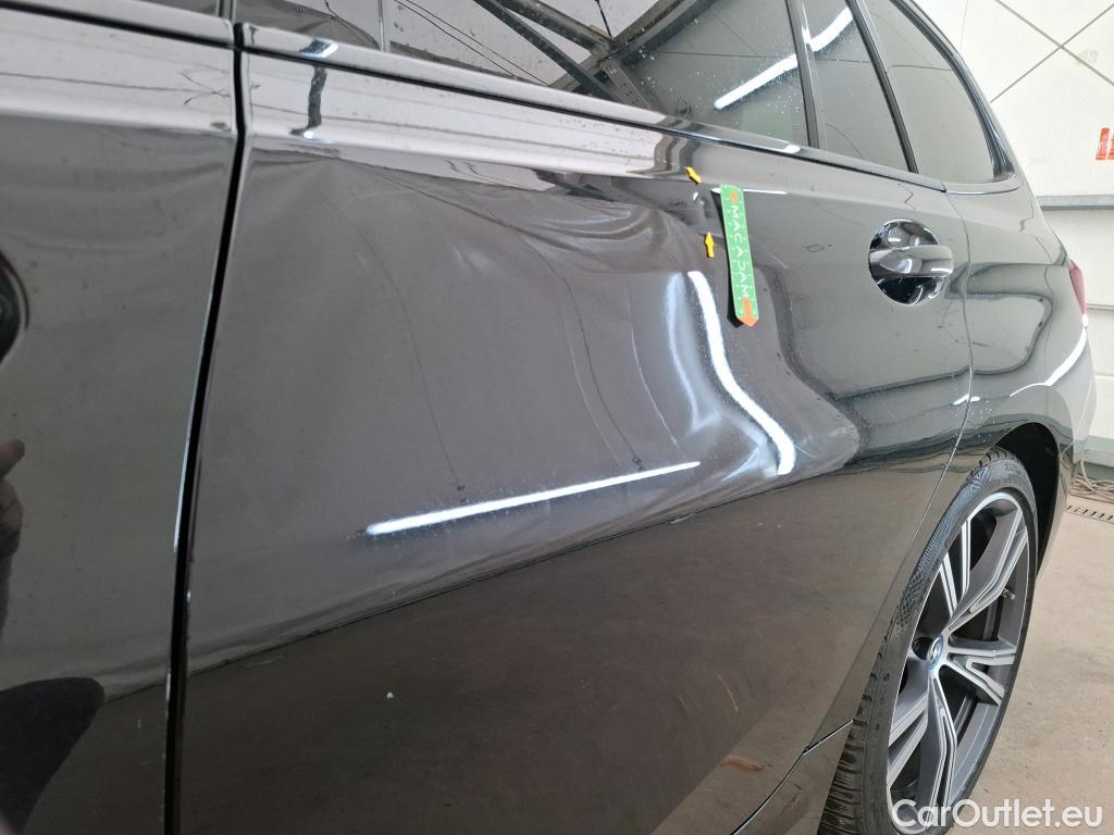  Bmw  Serie 3 BMW Série 3 Touring / 2022 / 5P / Break 320e xDrive 204ch M Sport BVA8 Hybride #34