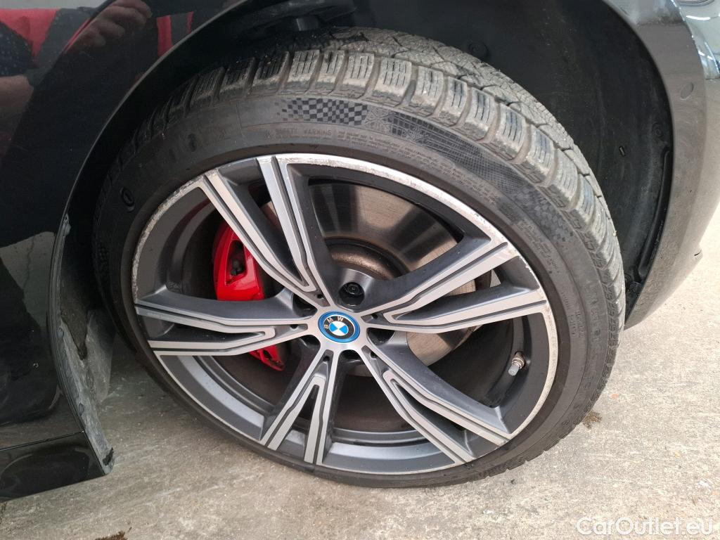 Bmw  Serie 3 BMW Série 3 Touring / 2022 / 5P / Break 320e xDrive 204ch M Sport BVA8 Hybride #26