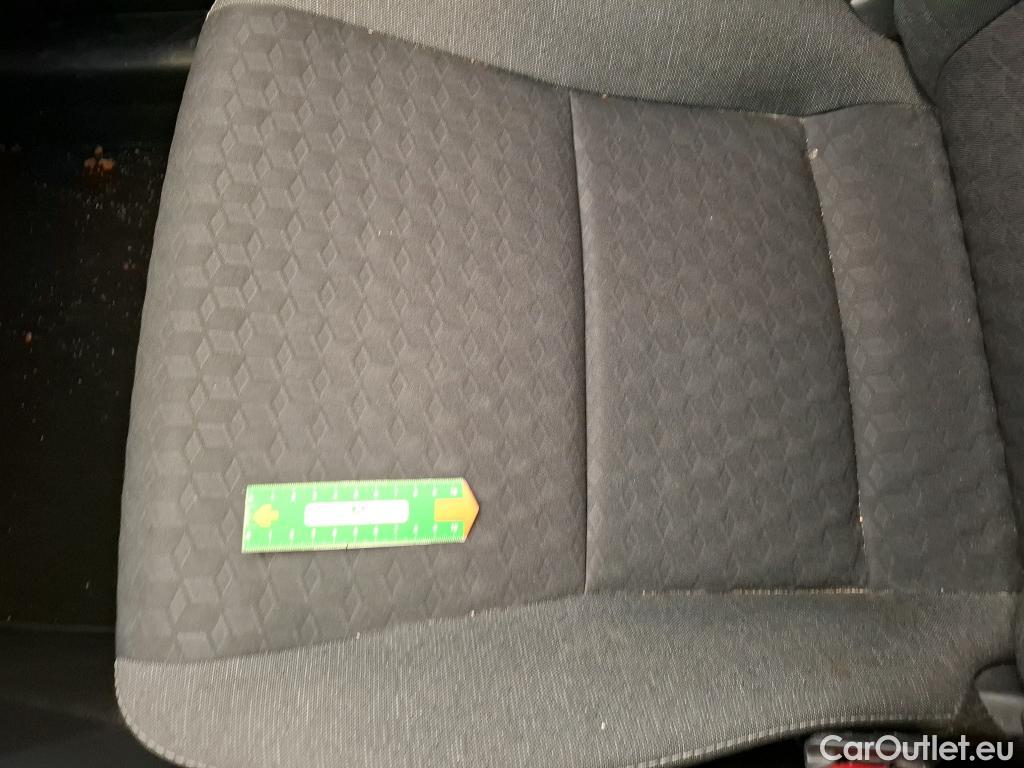  Toyota  Yaris TOYOTA  Hybride Affaires / 2019 / 5P / Berline 1.5 Hybride 116h Dynamic Business Affair #45