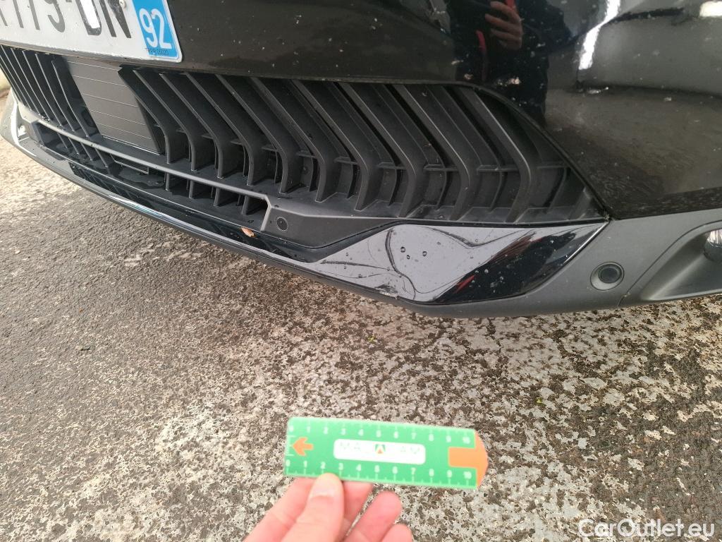  Citroen  C5 Aircross CITROEN  / 2022 / 5P / SUV Hybride rechargeable 225 e-EAT8 Feel #9