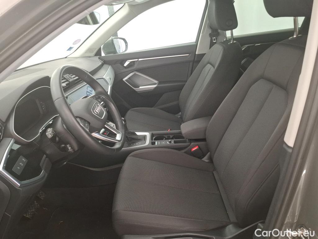  Audi  Q3 AUDI   2018  5P  SUV 35 TFSI 150 S TRONIC BUSINESS LINE #18