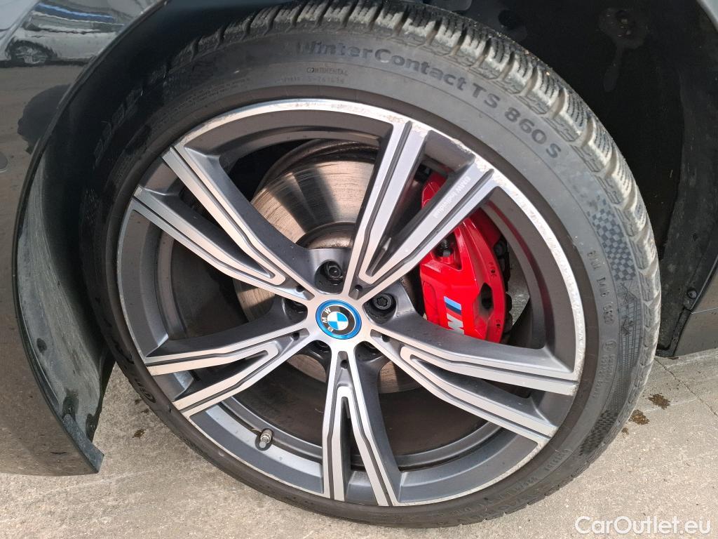  Bmw  Serie 3 BMW Série 3 Touring / 2022 / 5P / Break 320e xDrive 204ch M Sport BVA8 Hybride #16