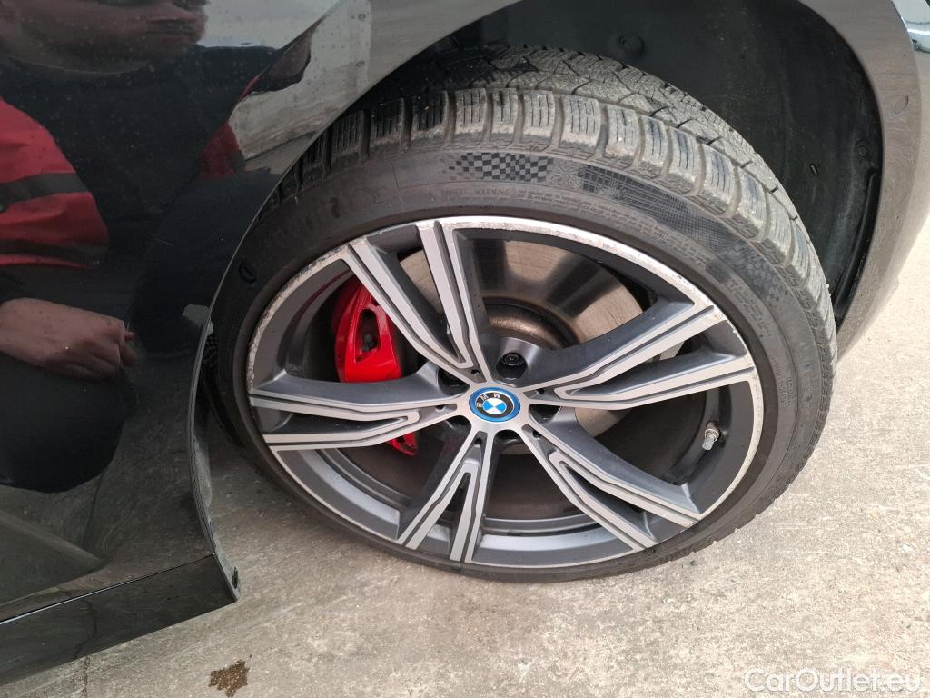  Bmw  Serie 3 BMW Série 3 Touring / 2022 / 5P / Break 320e xDrive 204ch M Sport BVA8 Hybride #21