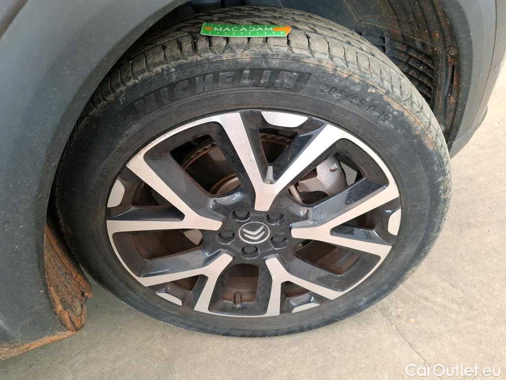  Citroen  C5 Aircross CITROEN  / 2018 / 5P / SUV Hybrid 225 ë-EAT8 Shine Pack #3