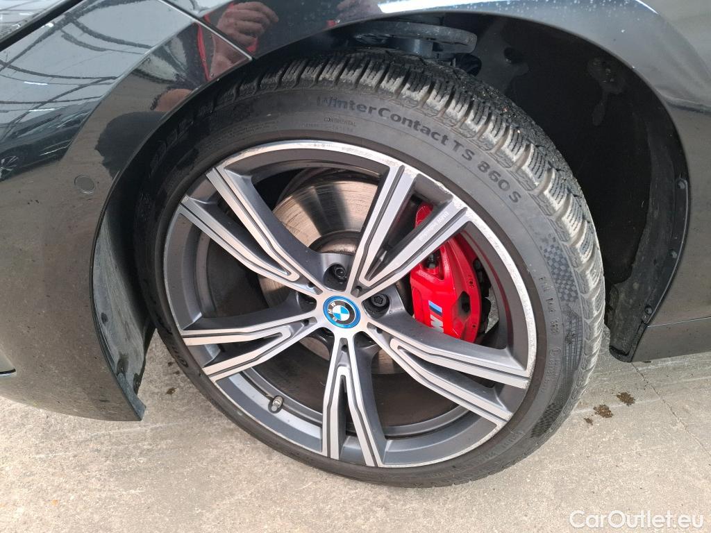  Bmw  Serie 3 BMW Série 3 Touring / 2022 / 5P / Break 320e xDrive 204ch M Sport BVA8 Hybride #15