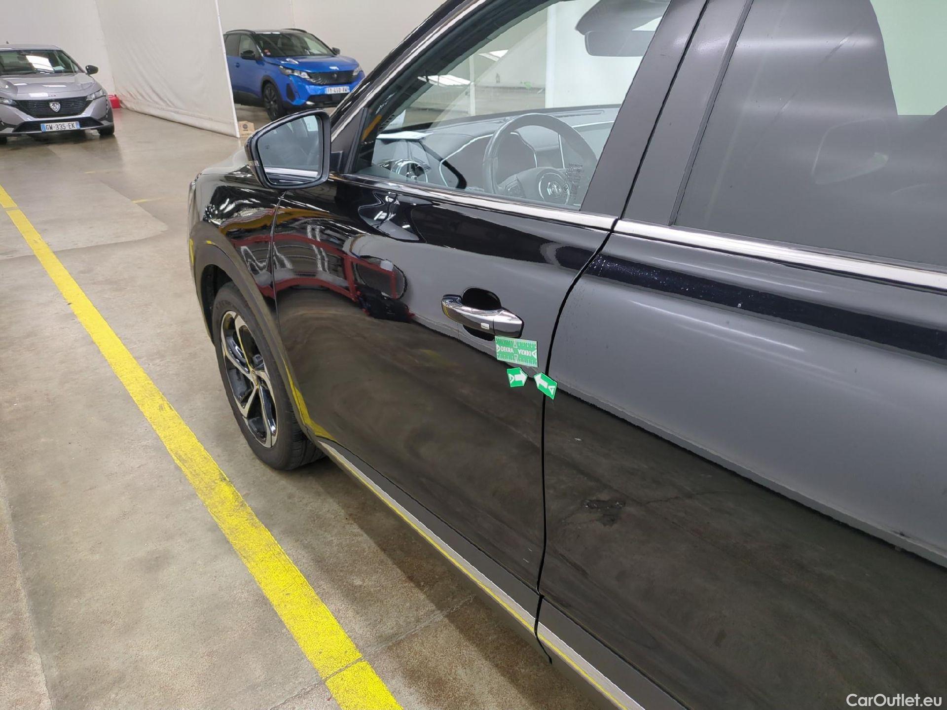 MG  EHS MG  / 2023 / 5P / SUV 1.5T GDI PHEV Luxury Auto #17