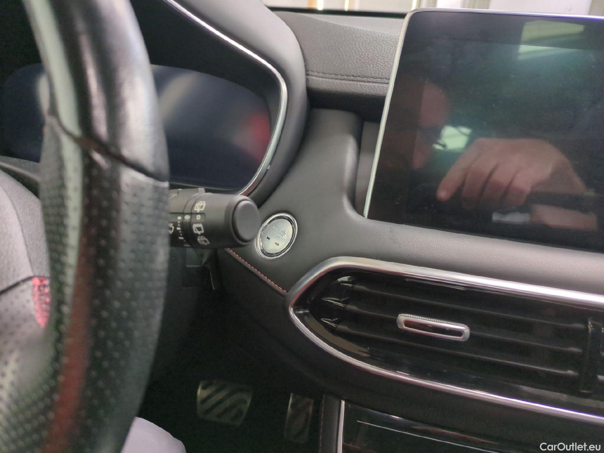  MG  EHS MG  / 2023 / 5P / SUV 1.5T GDI PHEV Luxury Auto #22