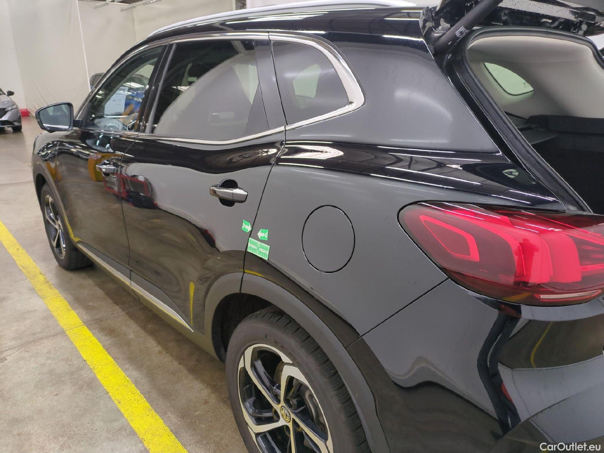  MG  EHS MG  / 2023 / 5P / SUV 1.5T GDI PHEV Luxury Auto #14