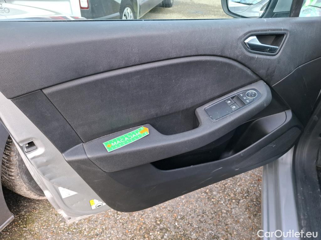  Renault  Clio  V Business 1.6 E-TECH Hybrid 140CV BVA6 E6d #23