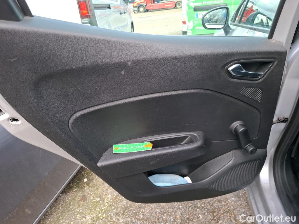  Renault  Clio  V Business 1.6 E-TECH Hybrid 140CV BVA6 E6d #19