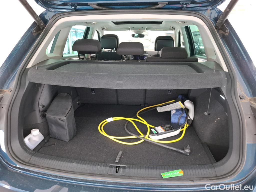  Volkswagen  Tiguan VOLKSWAGEN  / 2020 / 5P / SUV 1.4 eHybrid 245 DSG6 Elegance #1