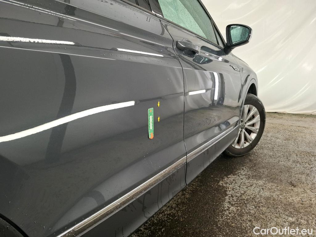 Volkswagen  Tiguan VOLKSWAGEN  / 2020 / 5P / SUV 1.4 eHybrid 245 DSG6 Life Business #16