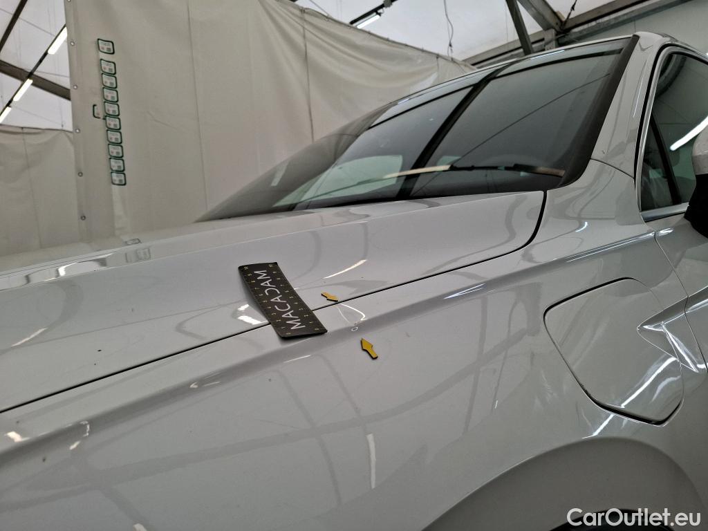  Volkswagen  Tiguan VOLKSWAGEN  / 2020 / 5P / SUV 1.4 eHybrid 245 DSG6 R-Line #3