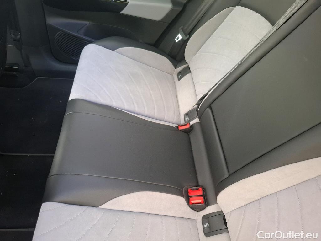  Volkswagen  ID.3 VOLKSWAGEN  / 2020 / 5P / Berline 58 kWh 204ch Pro Performance Active(SL) #31