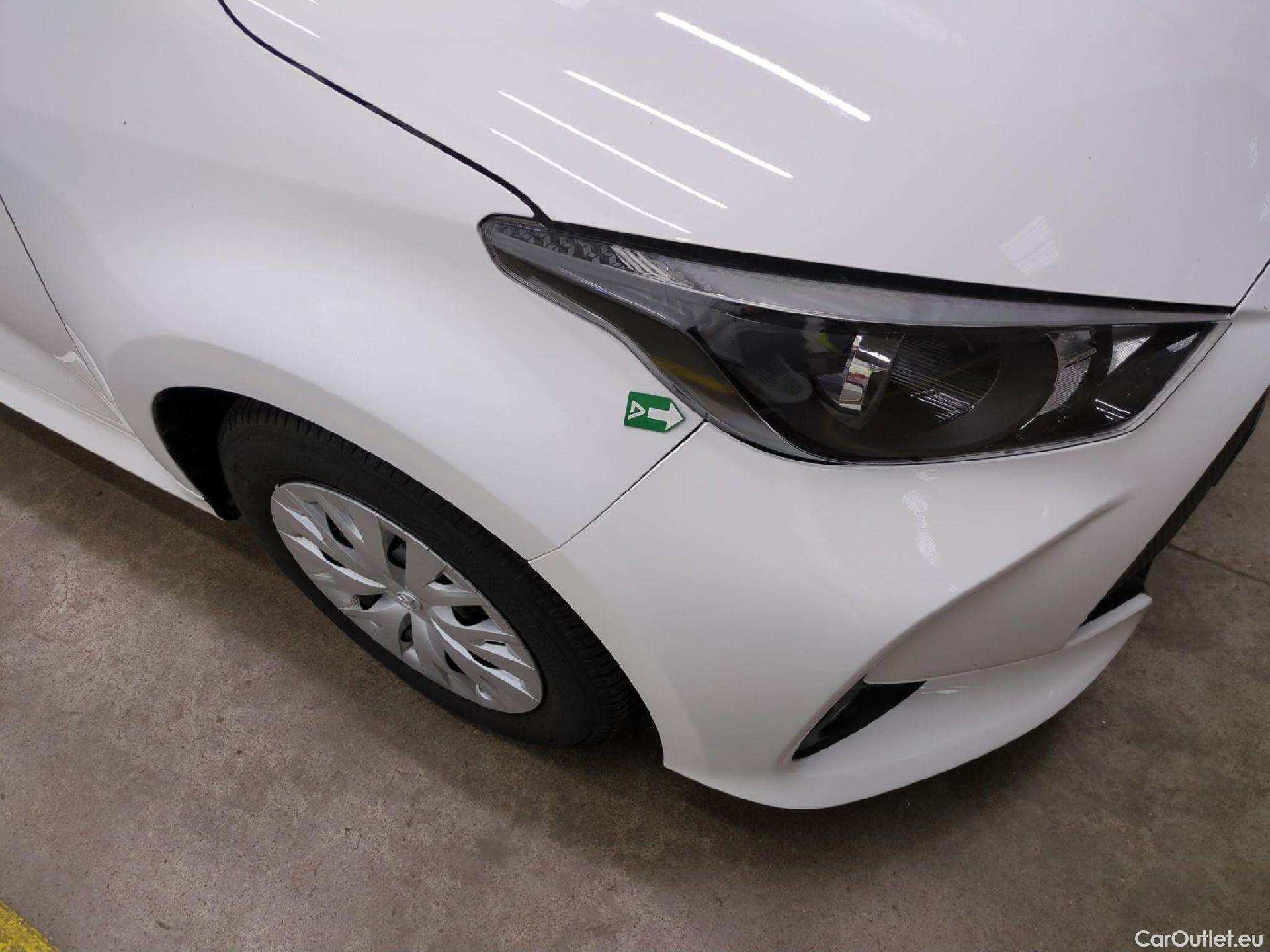  Toyota  Yaris TOYOTA  Hybride / 2019 / 5P / Berline Hybride 116h Dynamic Business Beyond Zer #16