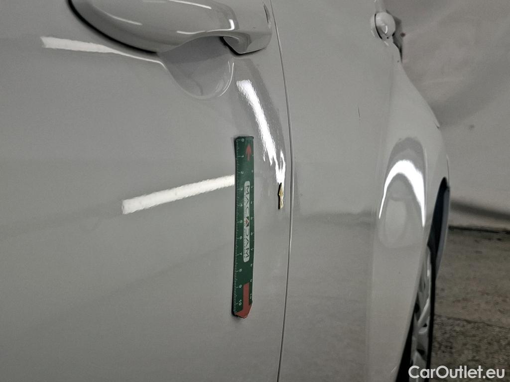  Toyota  Yaris TOYOTA  Hybride / 2019 / 5P / Berline Hybride 116h Dynamic Business Stage Acad #10