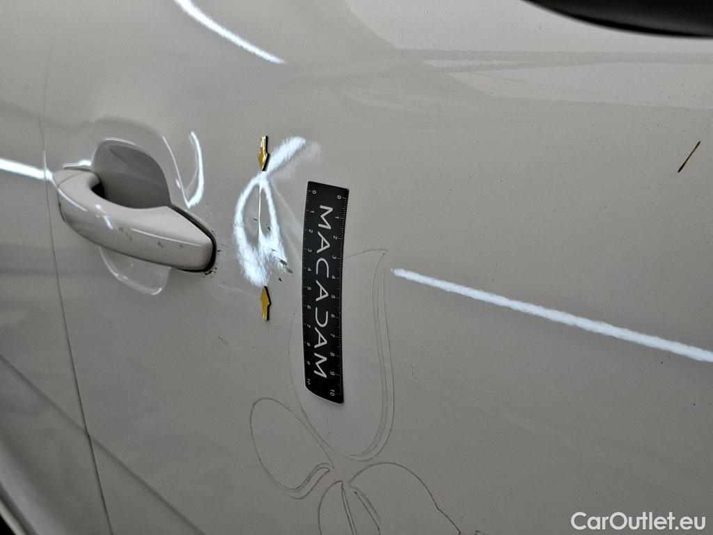  Citroen  C3  Société Feel 1.5 BlueHDI 100CV BVM6 E6dT #2