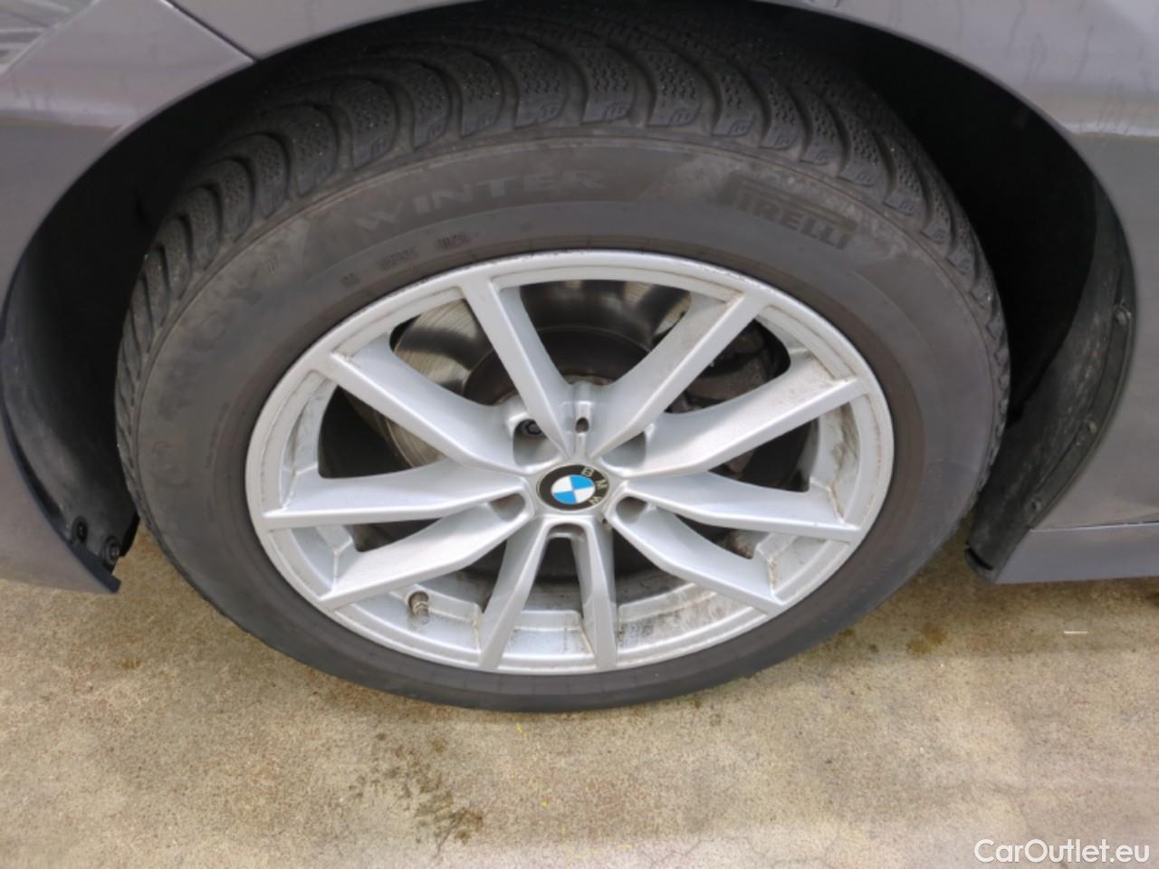  Bmw  Serie 3 BMW Série 3 Berline / 2022 / 4P / Berline 320d 190ch Business Design BVA8 #6